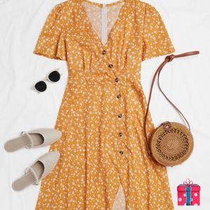 symmetrical Button Lined Ruffle Floral Print Elega